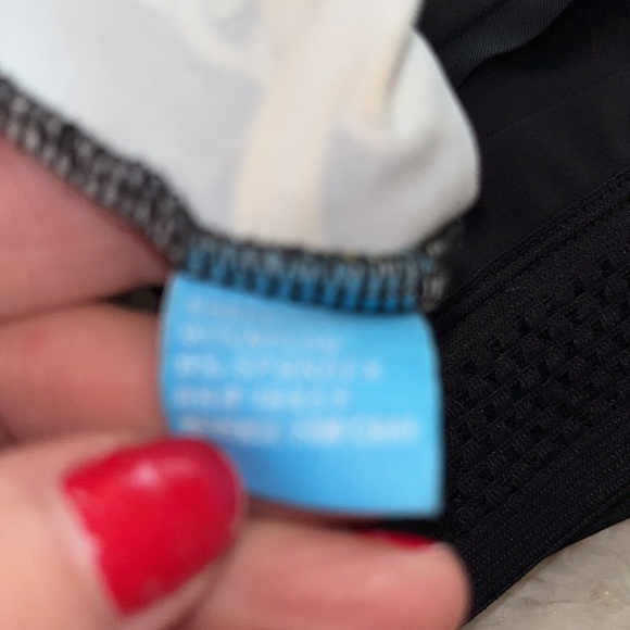 J McLaughlin Black be With Good Chain Top - Picture 6 of 7